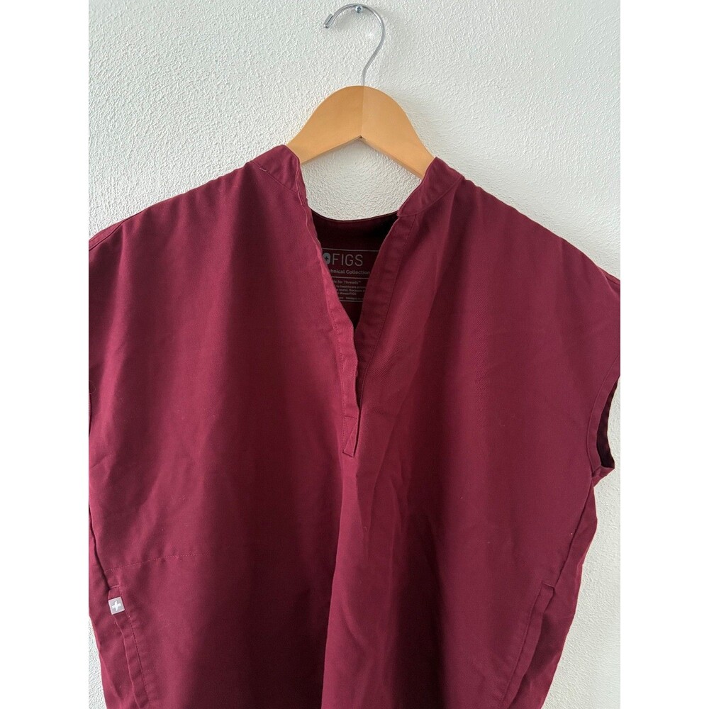 Figs Women's Sz S Rafaela Dark Red Maroon Scrub Top Button V Neck Two Pockets - Picture 4 of 12